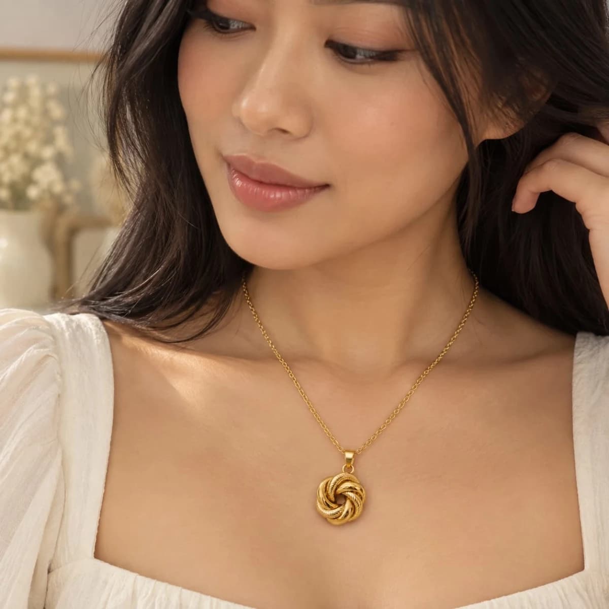 Collier Médaillon Torsadé Raiponce